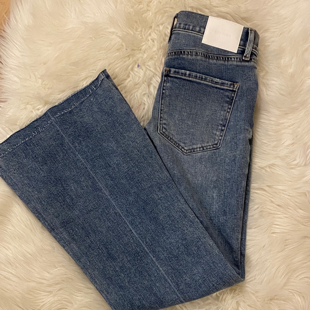 Express Medium Blue Wide Leg Jeans - Picture 4 of 4